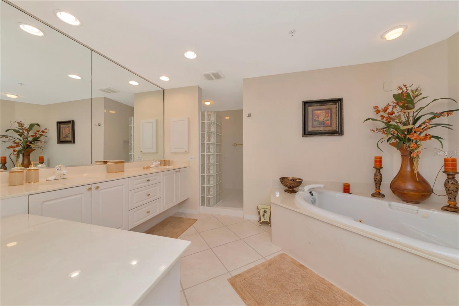 242 HIDDEN BAY DR #602 — photo 16