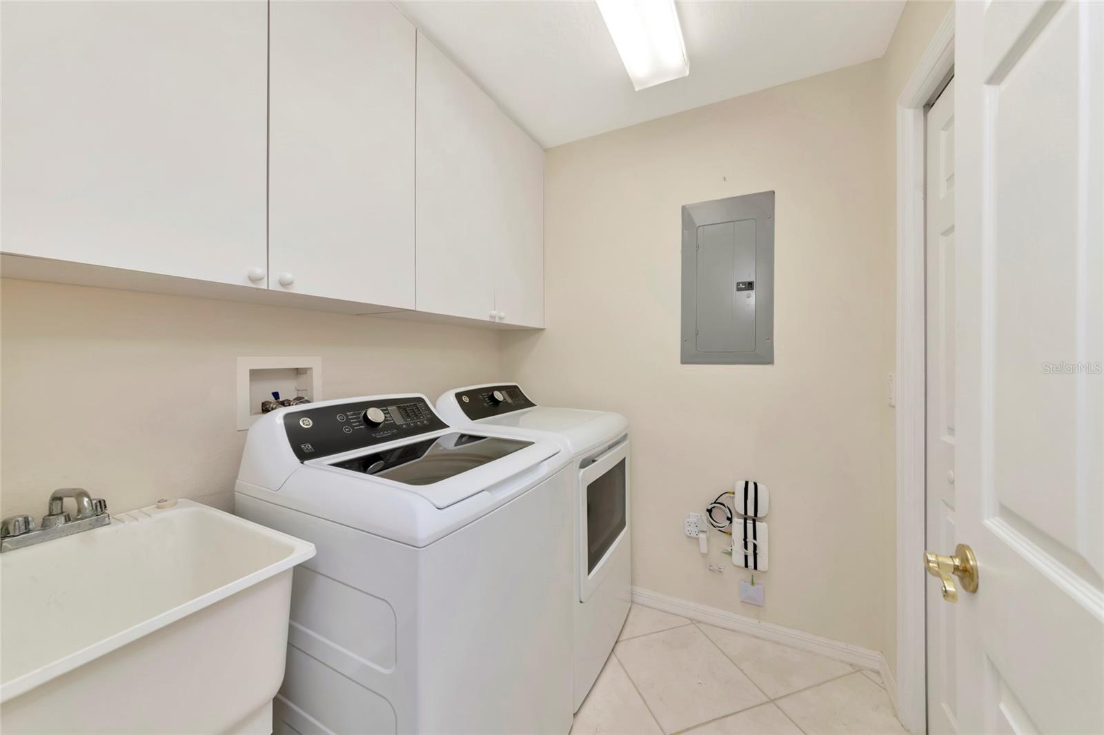 242 HIDDEN BAY DR #602 — photo 9