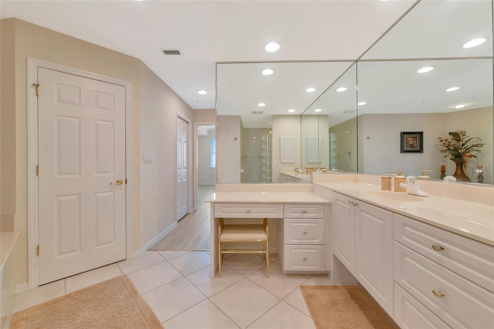 242 HIDDEN BAY DR #602 — photo 17