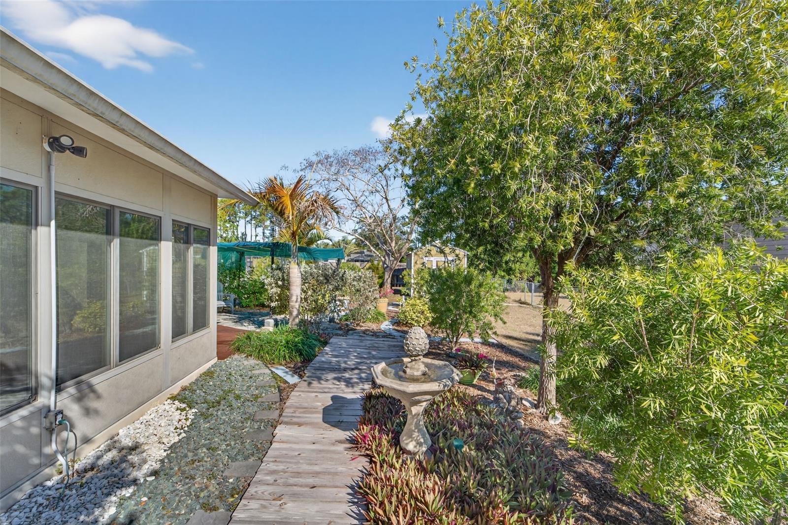 7888 EVINRUDE AVE — photo 39