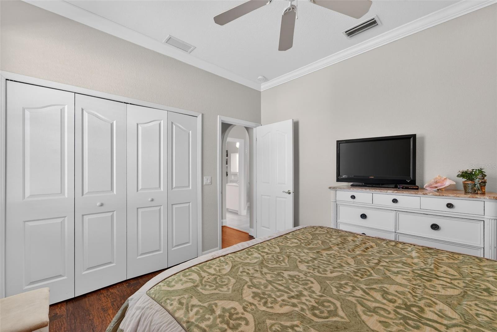 7888 EVINRUDE AVE — photo 20