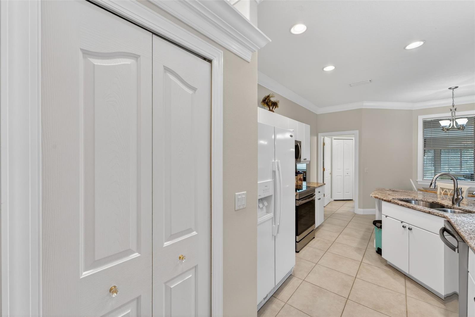 7888 EVINRUDE AVE — photo 13