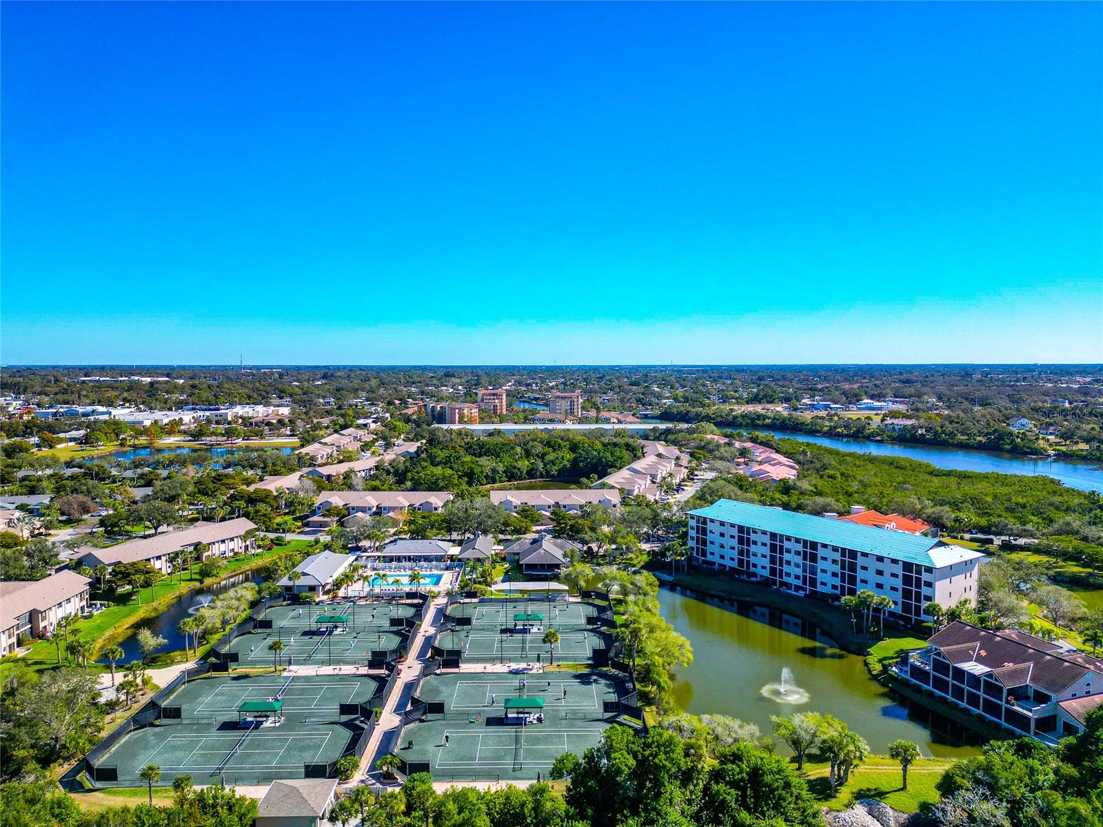 5408 EAGLES POINT CIR #302 — photo 47