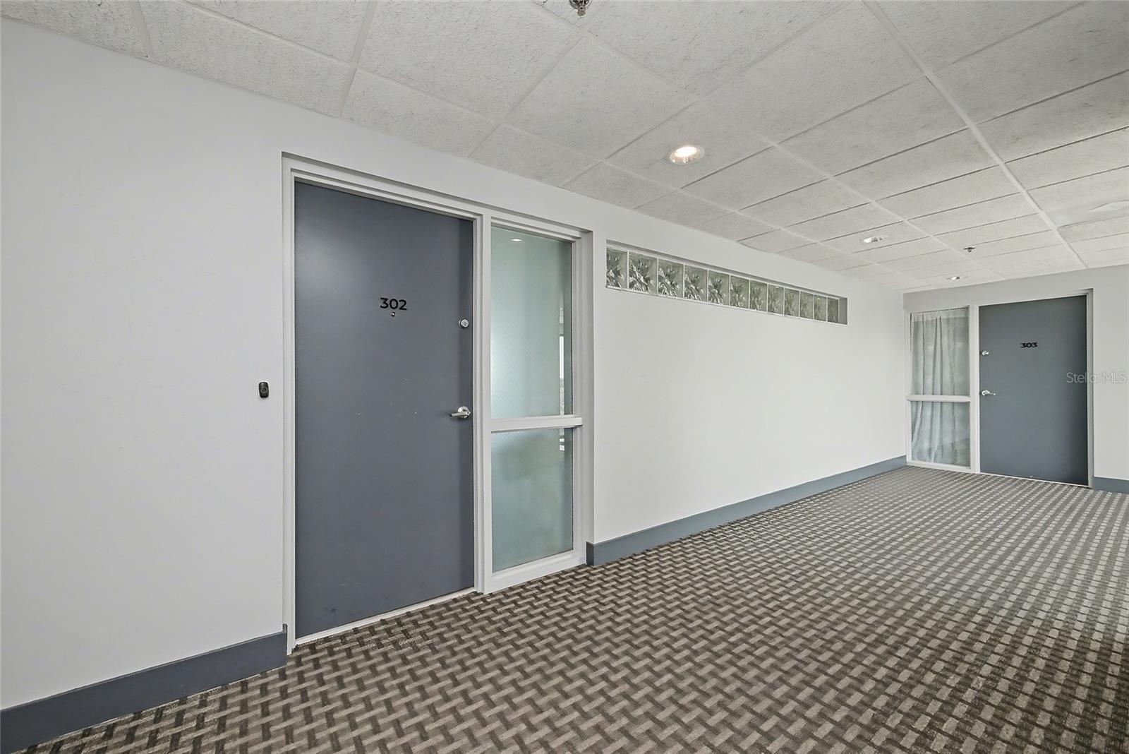 5408 EAGLES POINT CIR #302 — photo 34