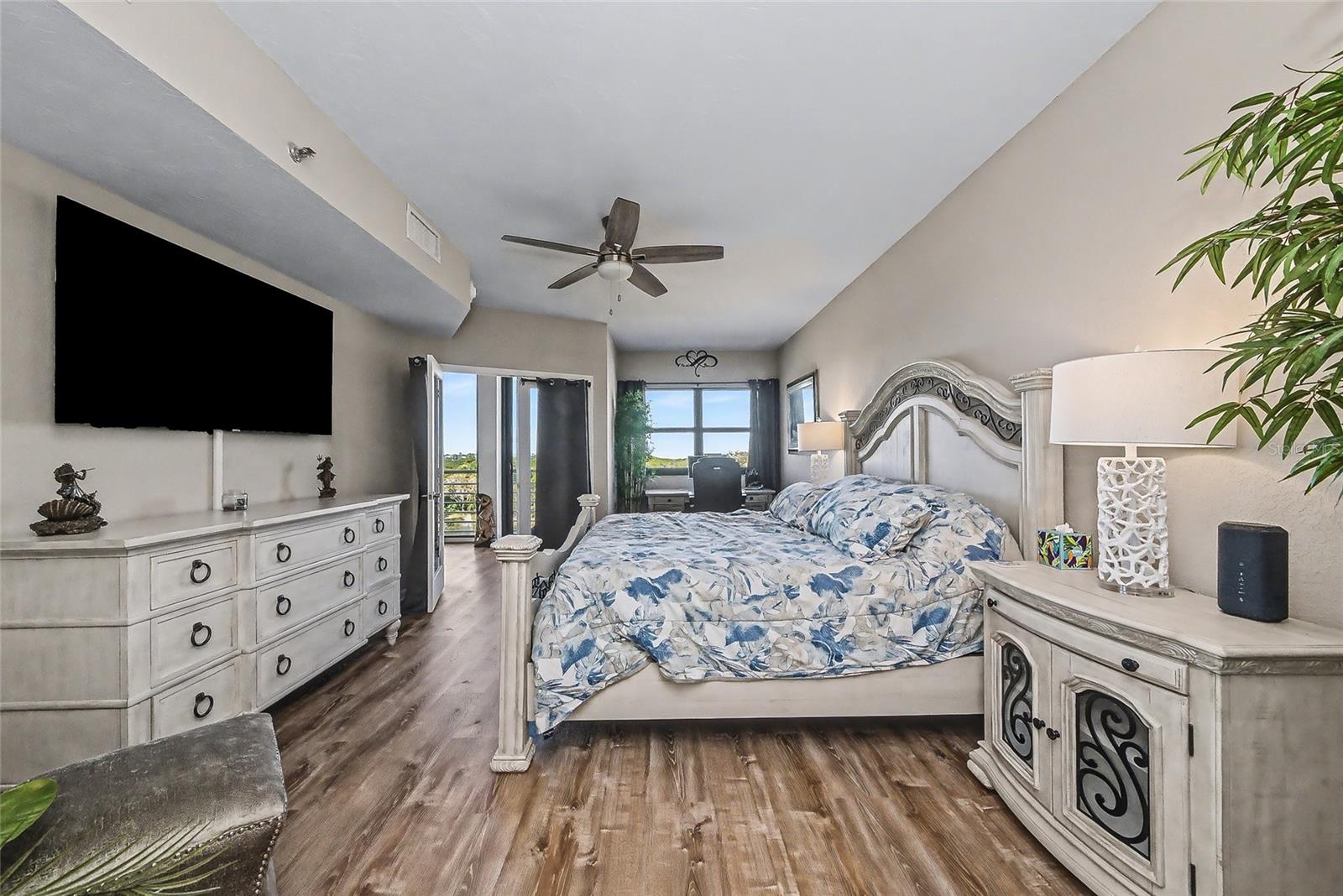 5408 EAGLES POINT CIR #302 — photo 17