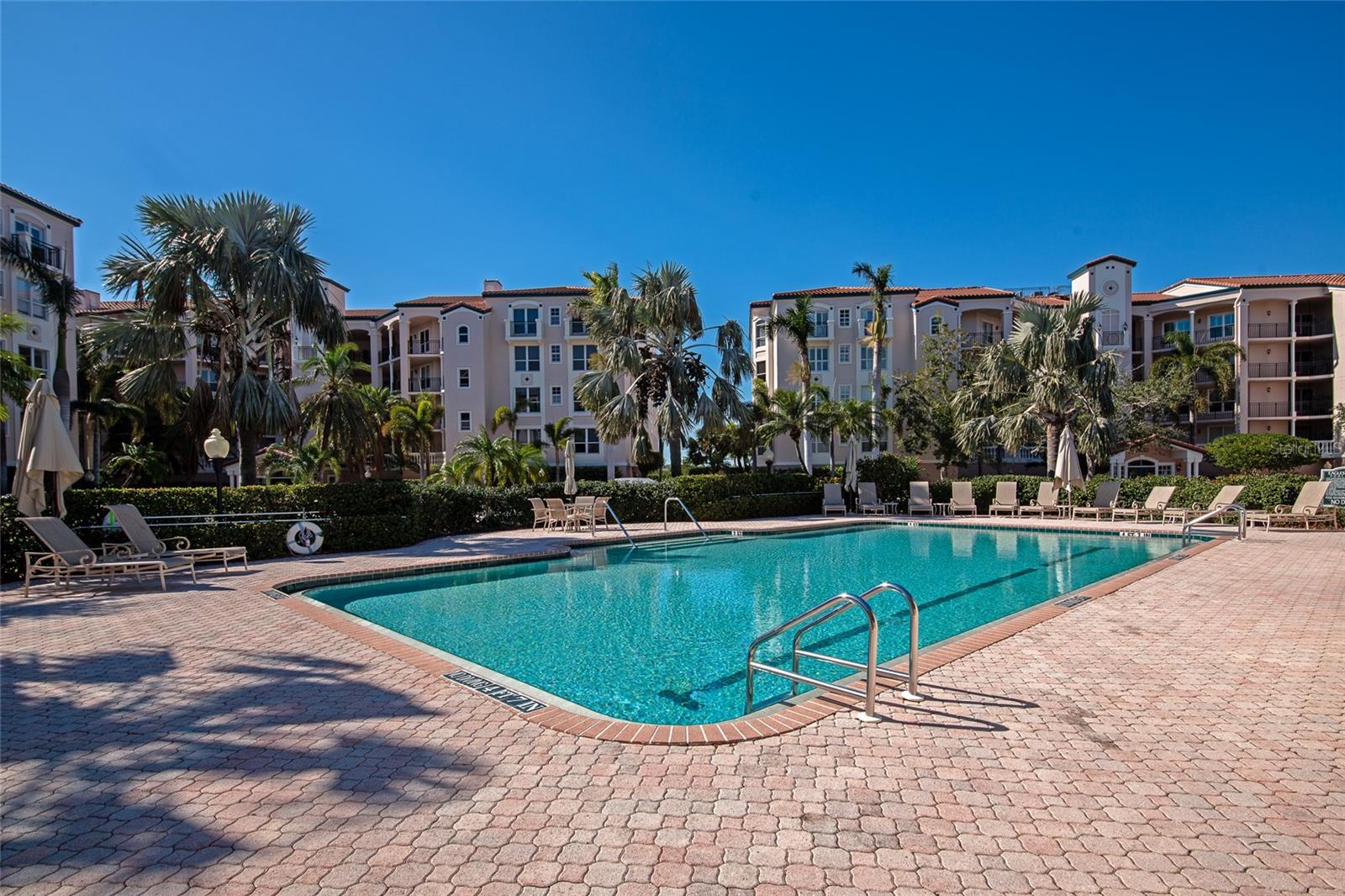 5408 EAGLES POINT CIR #302 — photo 42