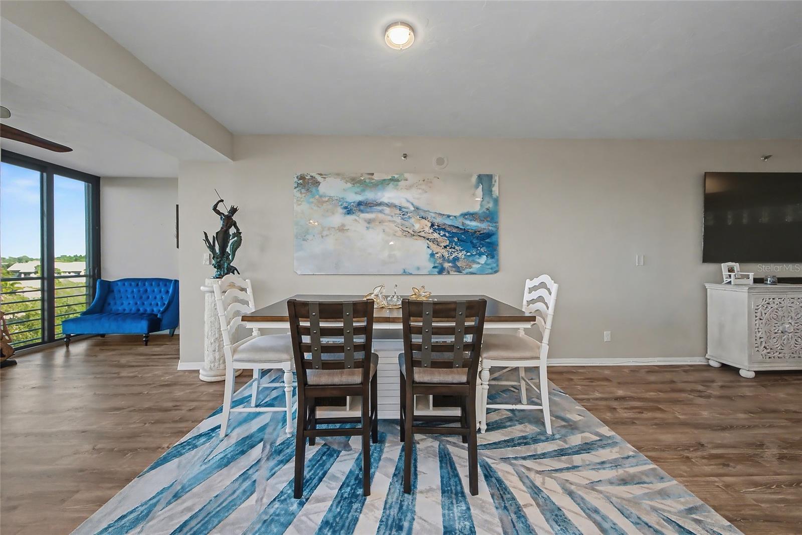 5408 EAGLES POINT CIR #302 — photo 9