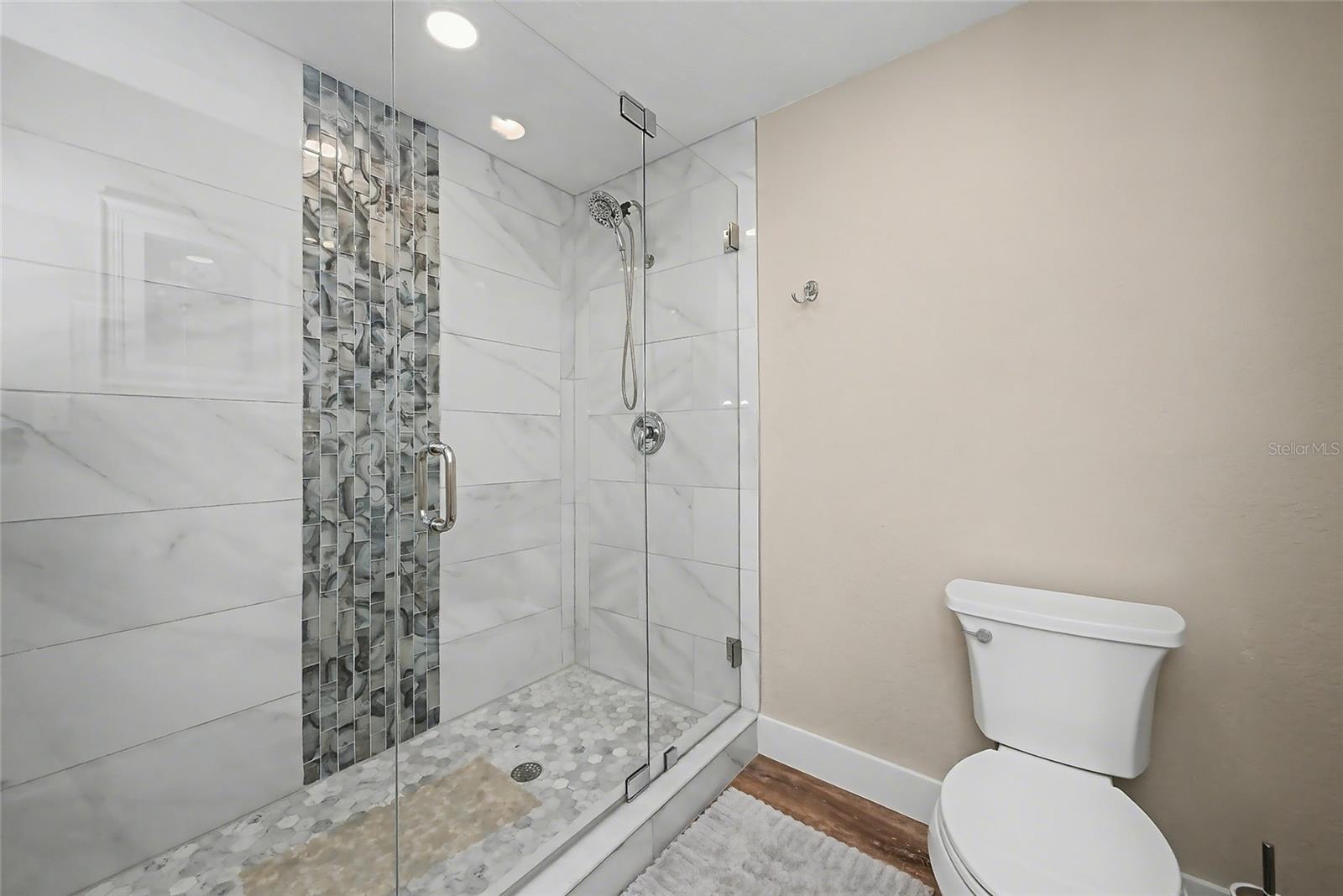 5408 EAGLES POINT CIR #302 — photo 20