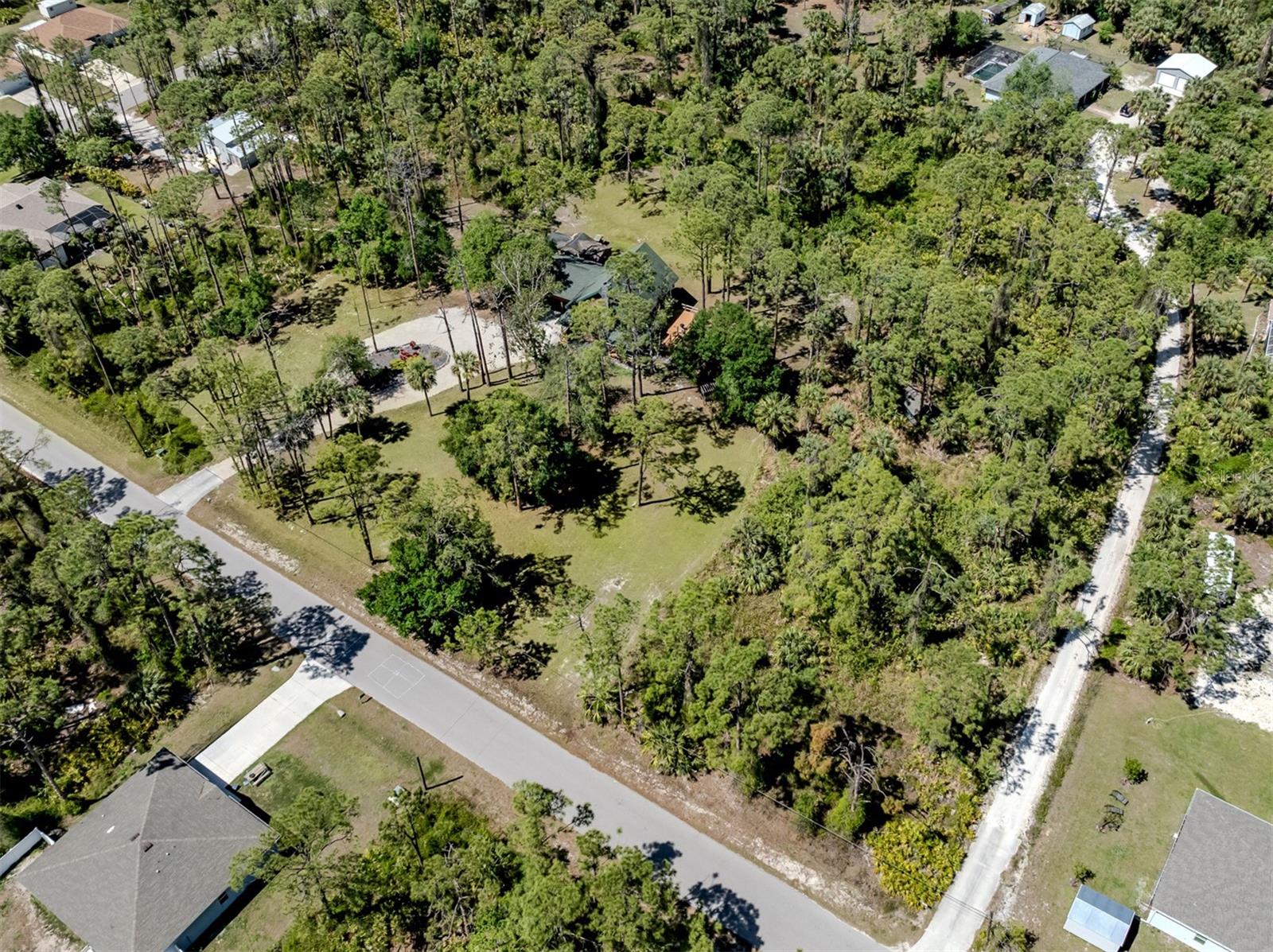 2450 FLAGAMI LN — photo 38