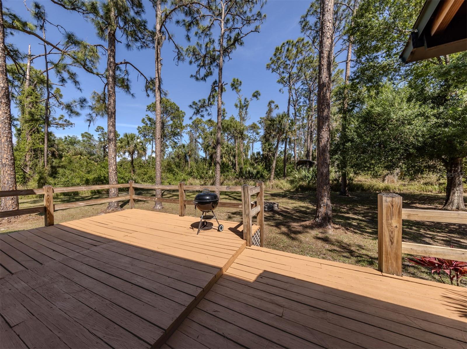 2450 FLAGAMI LN — photo 29