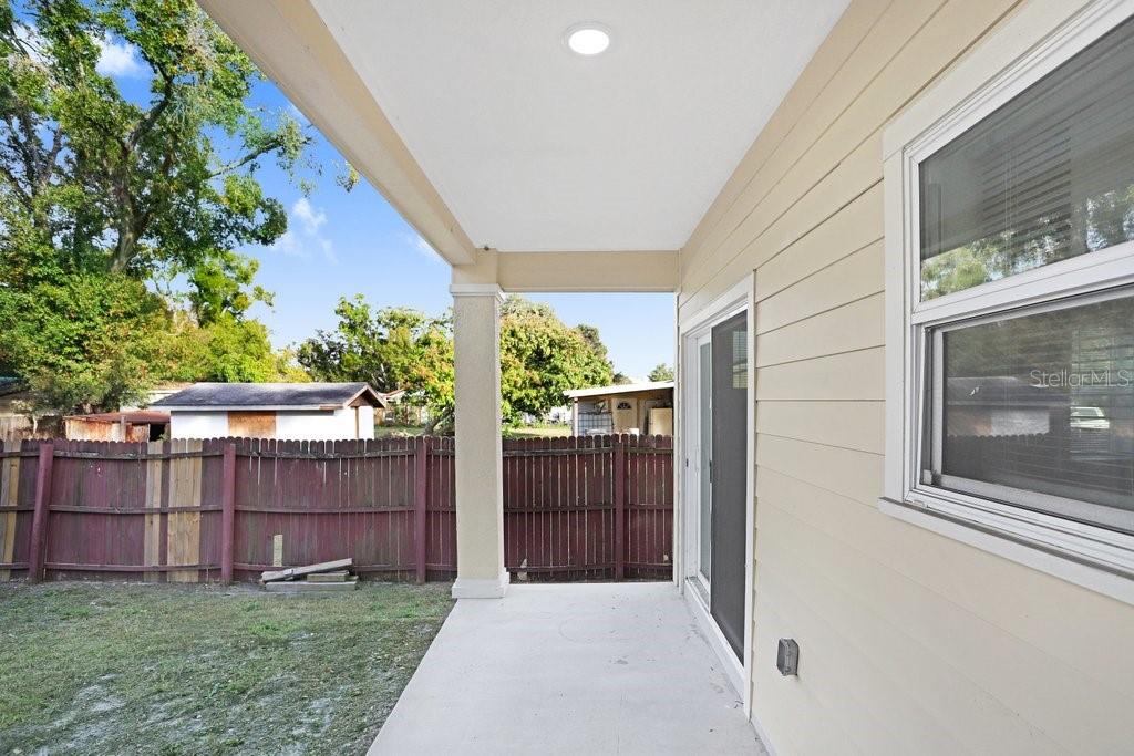 4209 W WOODLAWN AVE #A — photo 23