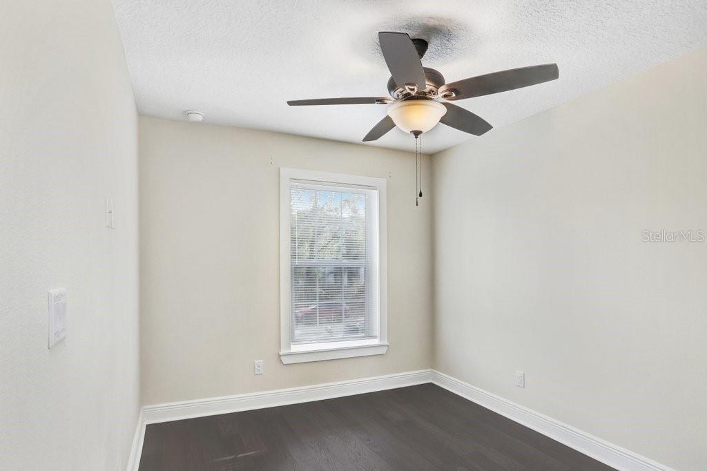 4209 W WOODLAWN AVE #A — photo 20