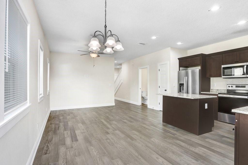 4209 W WOODLAWN AVE #A — photo 7