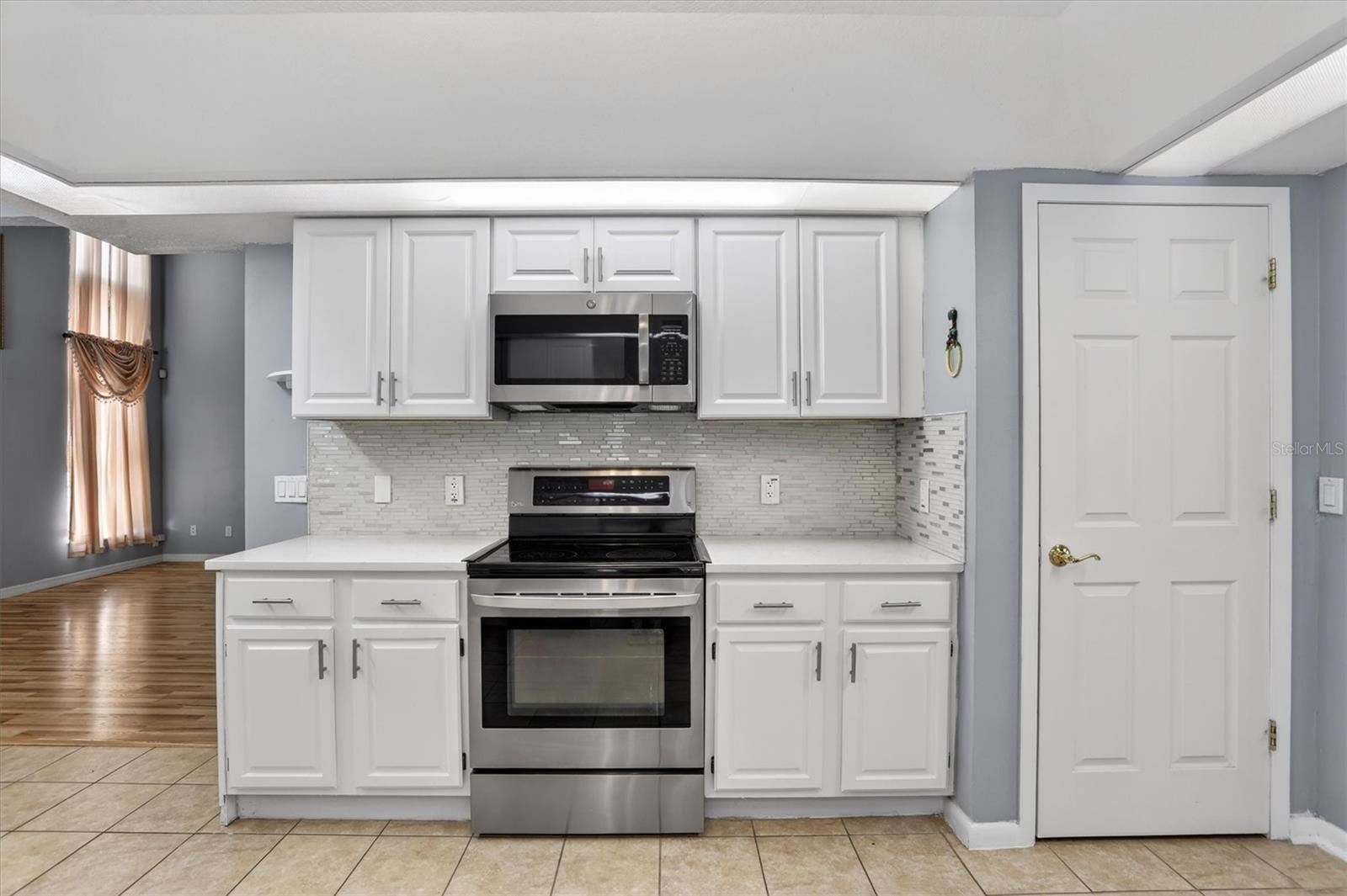 10323 SARANAC TRL — photo 17