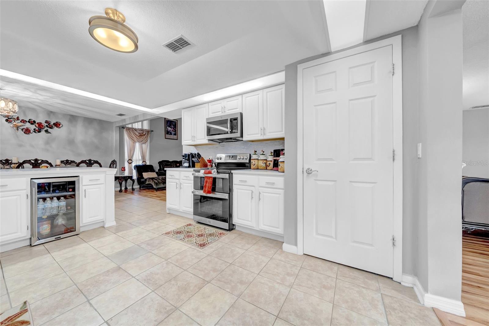 10323 SARANAC TRL — photo 14