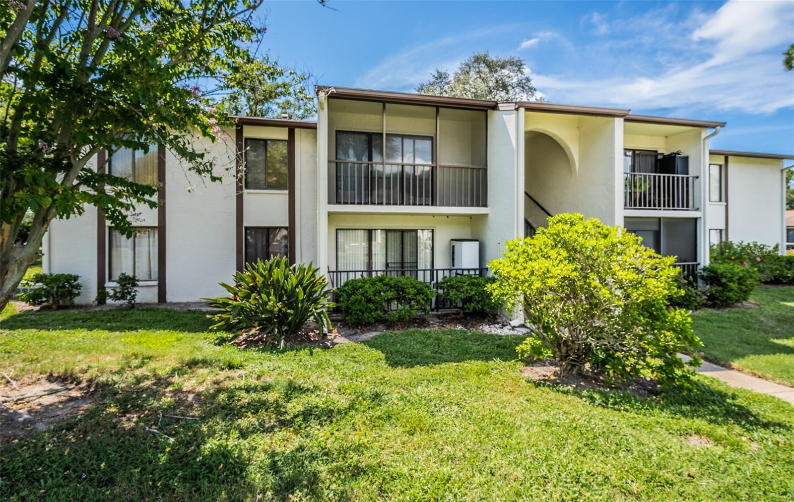 2522 PINE RIDGE WAY S #A2 — photo 2