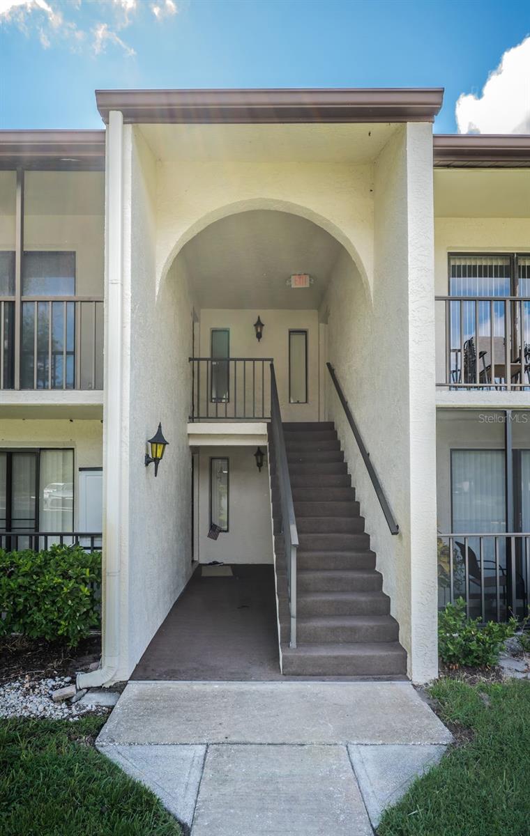 2522 PINE RIDGE WAY S #A2 — photo 3