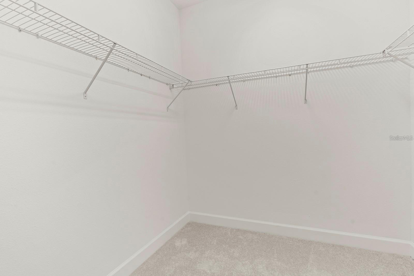 933 SIGNET DR — photo 23
