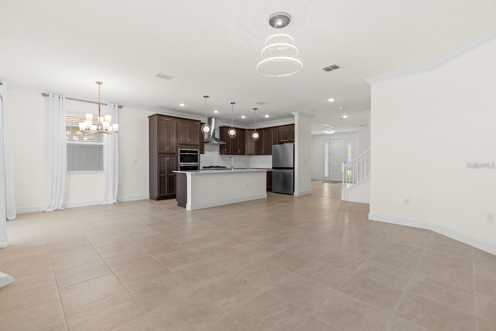 933 SIGNET DR — photo 10