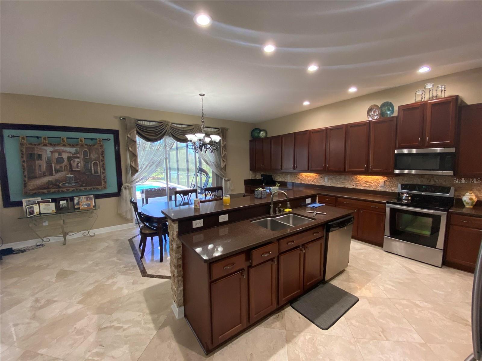 10503 PALM COVE AVE — photo 35