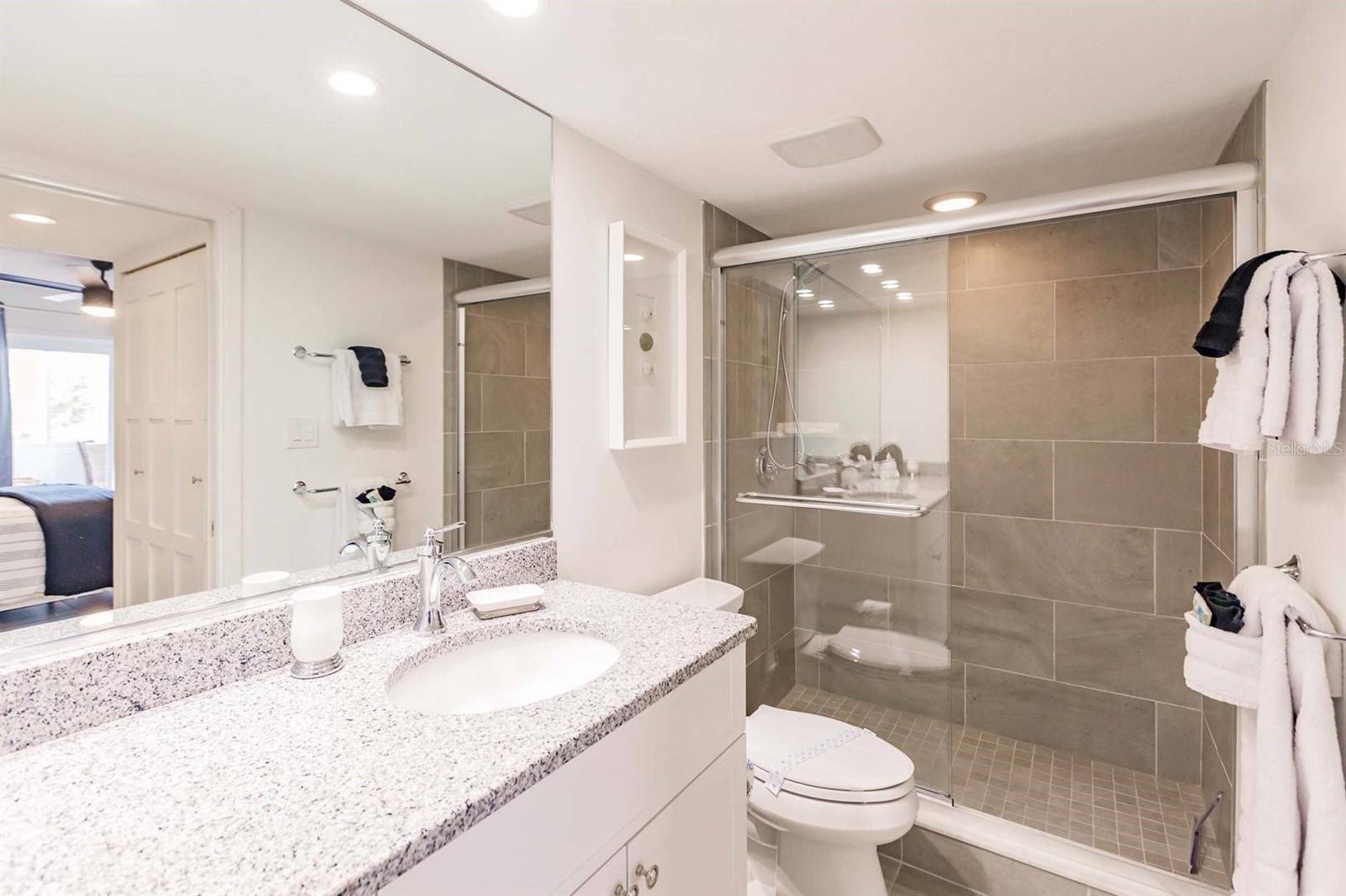 1125 W PEPPERTREE DR #407 — photo 12
