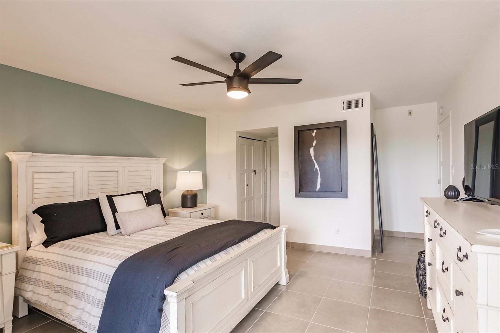 1125 W PEPPERTREE DR #407 — photo 11