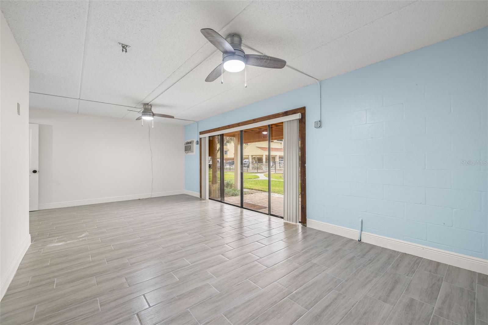 533 SANDY HOOK RD — photo 30