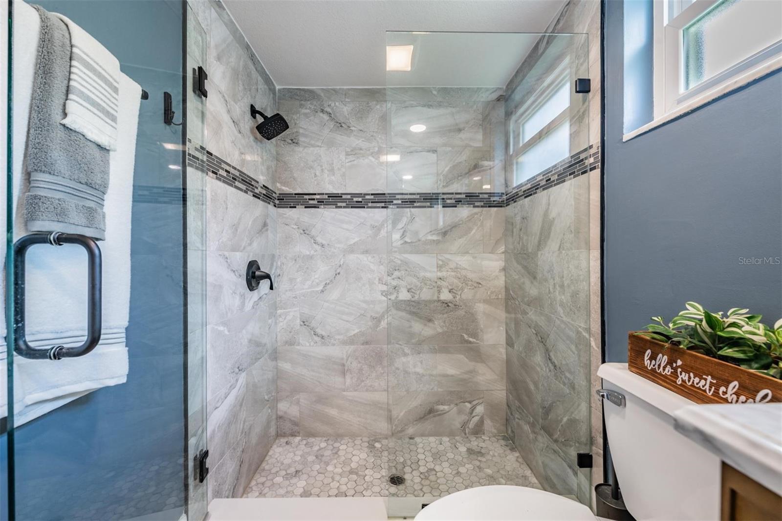 3849 CLAREMONT DR — photo 14