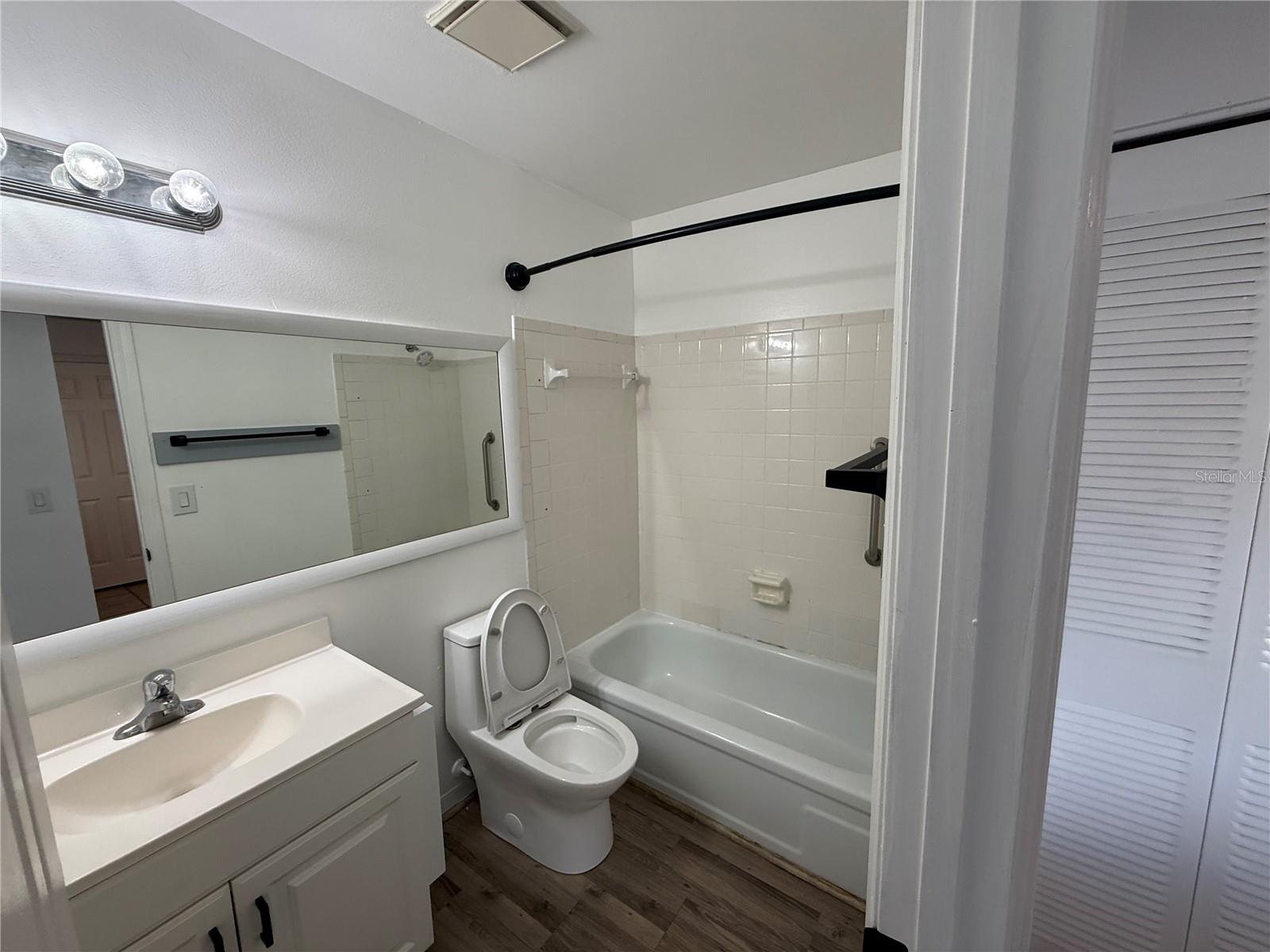 2636 HIDDEN LAKE DR N #H — photo 10
