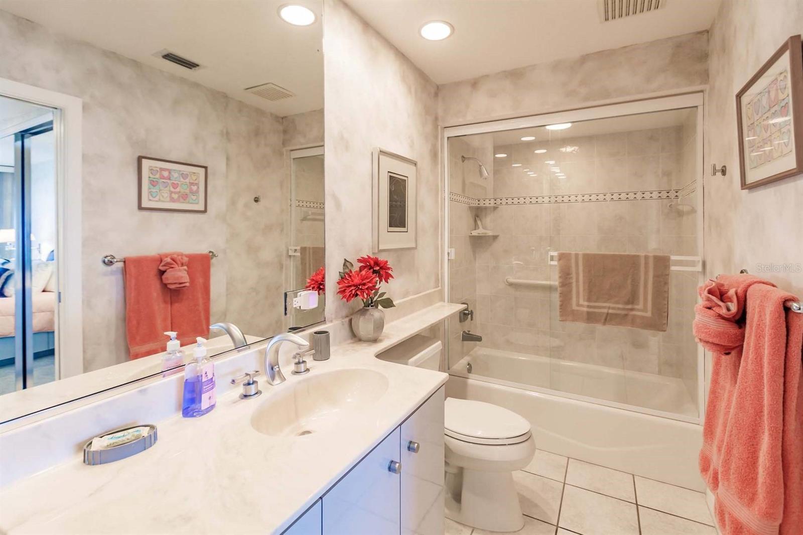 1055 W PEPPERTREE DR #802AA — photo 16