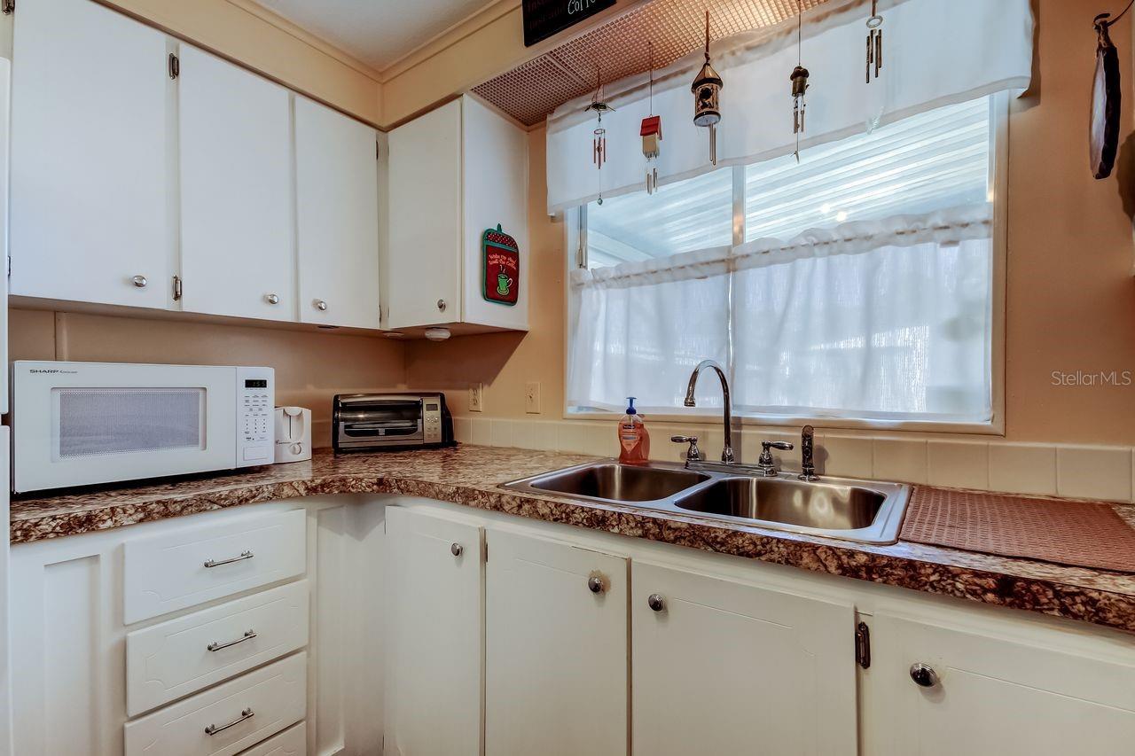 3430 TIKI DR — photo 9
