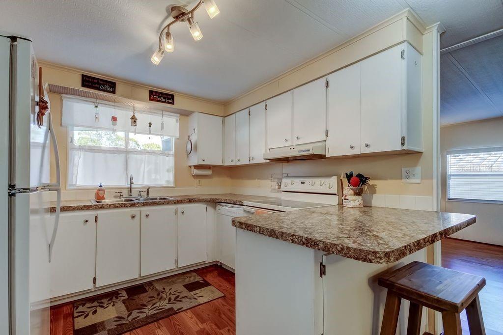 3430 TIKI DR — photo 5