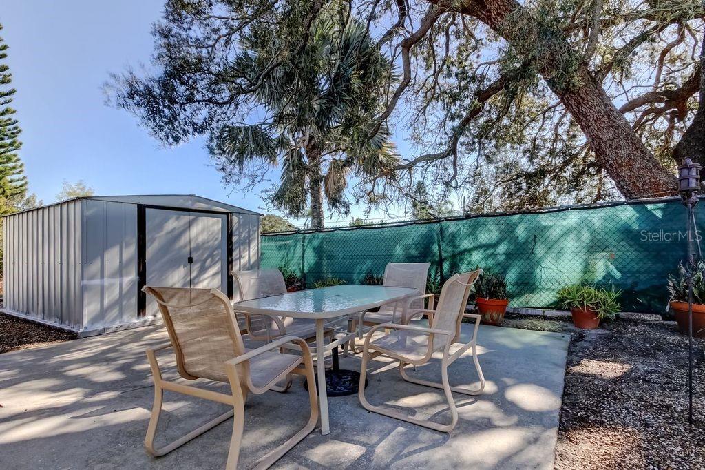 3430 TIKI DR — photo 33