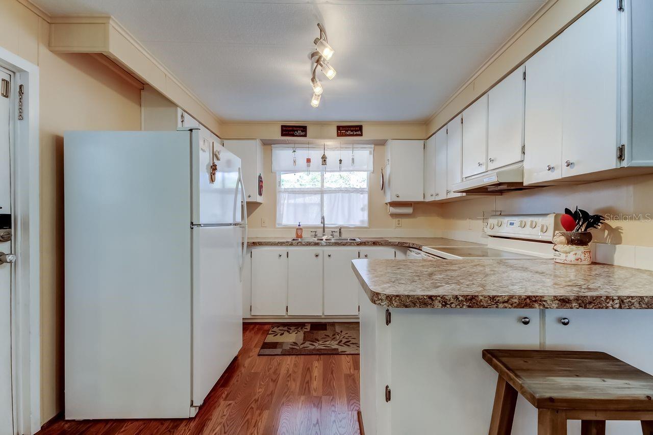 3430 TIKI DR — photo 6