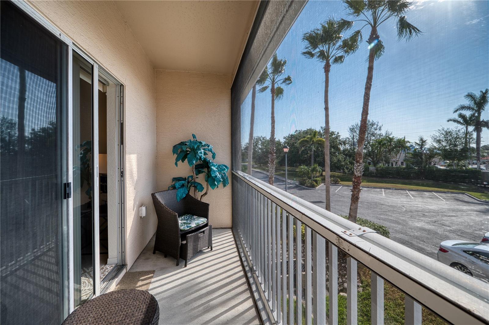 3980 MEDITERRANEA CIR #522 — photo 27