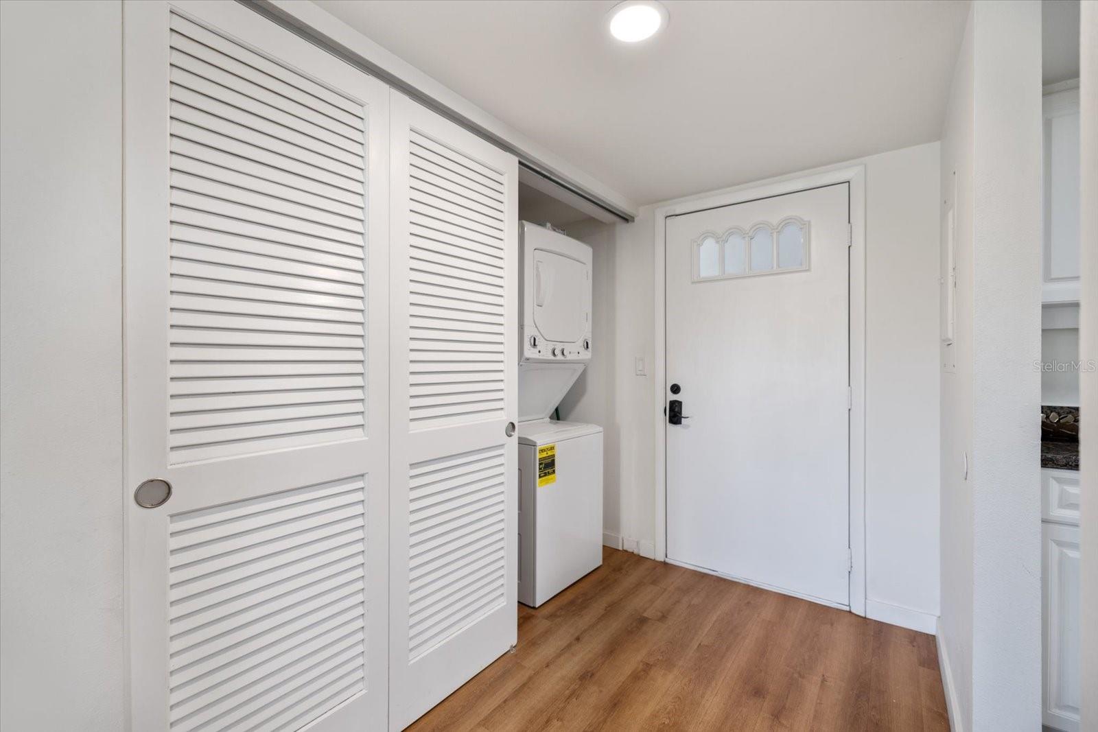 822 CAPRI ISLES BLVD #107 — photo 34