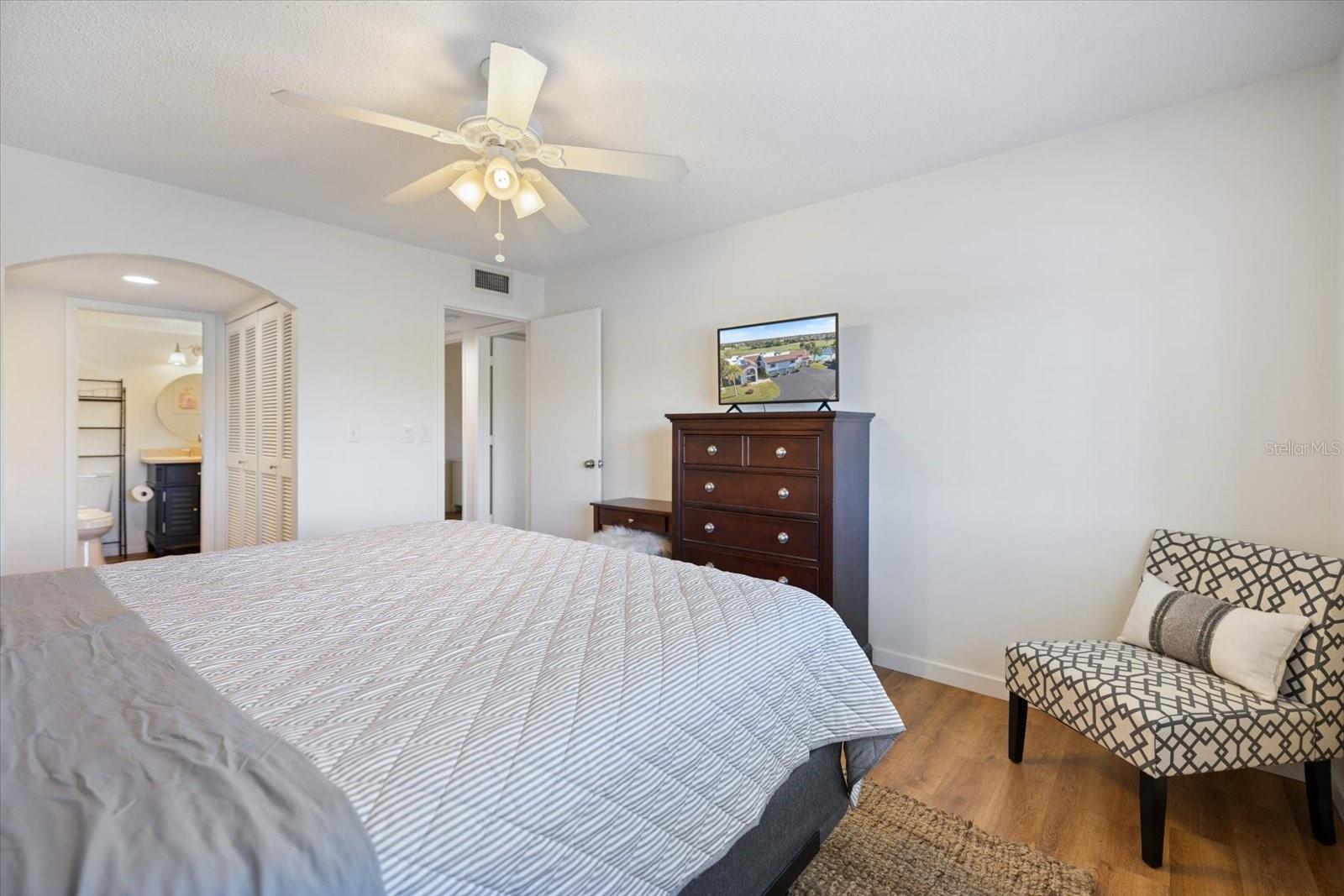 822 CAPRI ISLES BLVD #107 — photo 33
