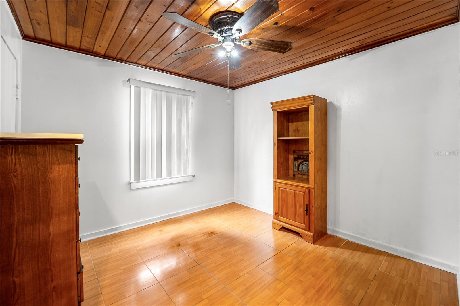 10001 N ARDEN AVE — photo 13