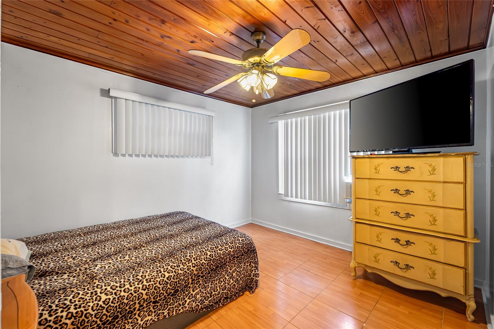 10001 N ARDEN AVE — photo 15