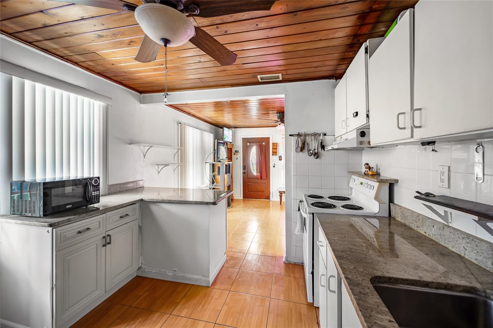 10001 N ARDEN AVE — photo 11