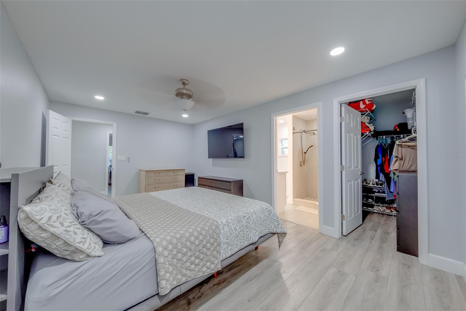 1814 SYLVAN DR — photo 16