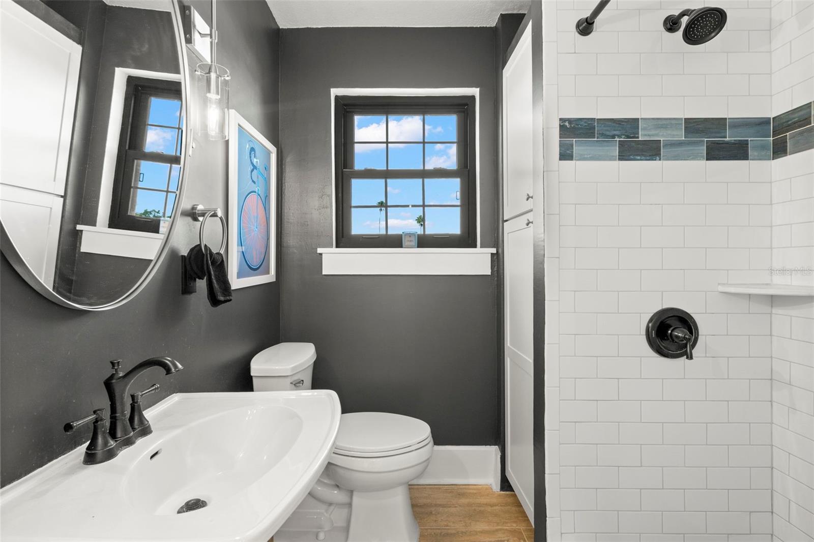 210 22ND AVE NE #15 — photo 13