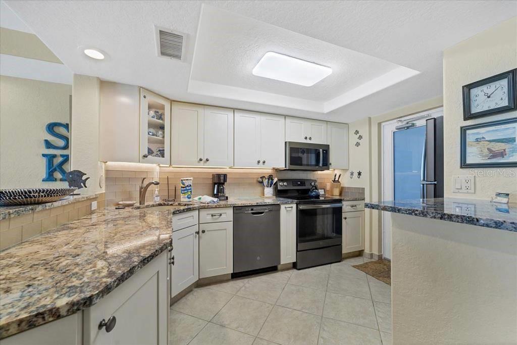 6154 MIDNIGHT PASS RD #102 — photo 4