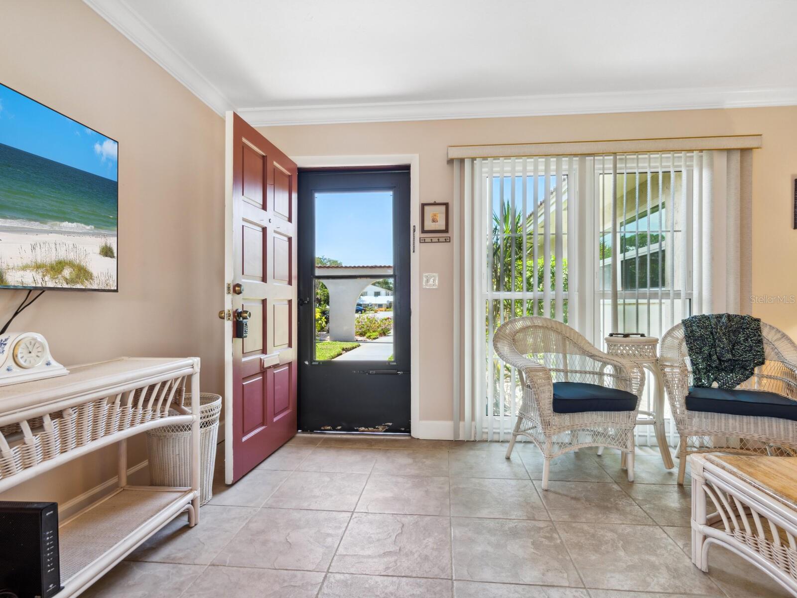 2153 PUEBLO CIR #V14 — photo 5