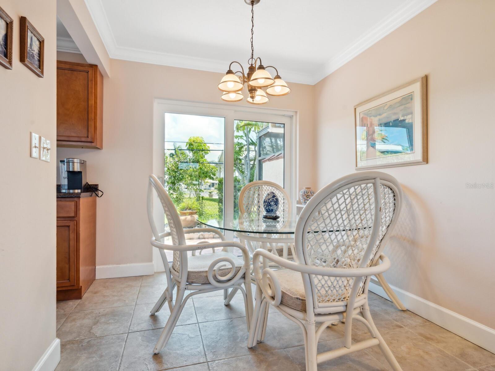 2153 PUEBLO CIR #V14 — photo 8