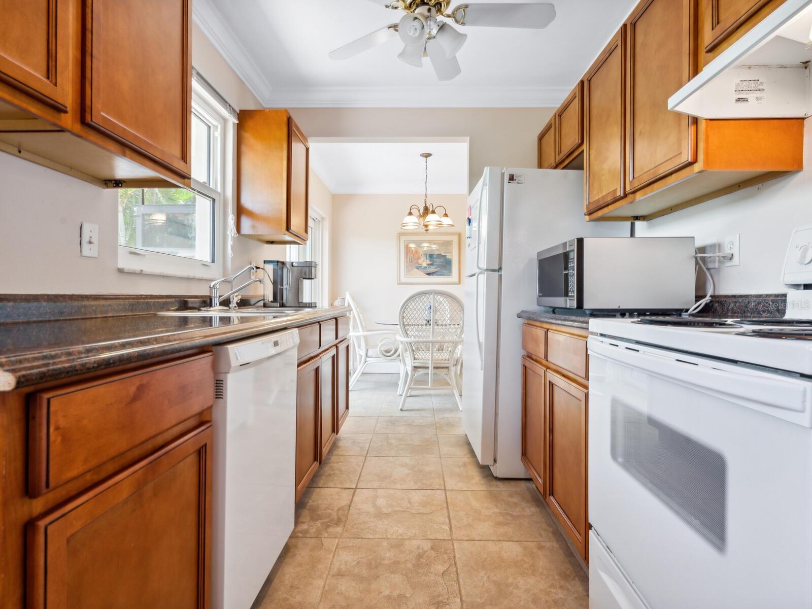 2153 PUEBLO CIR #V14 — photo 9