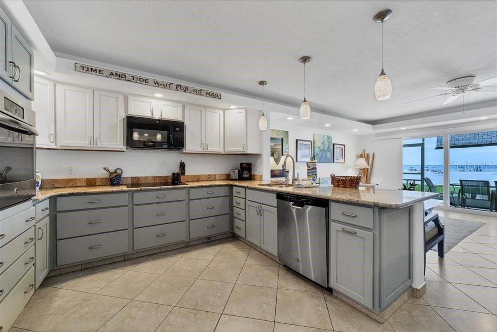 6154 MIDNIGHT PASS RD #104 — photo 3