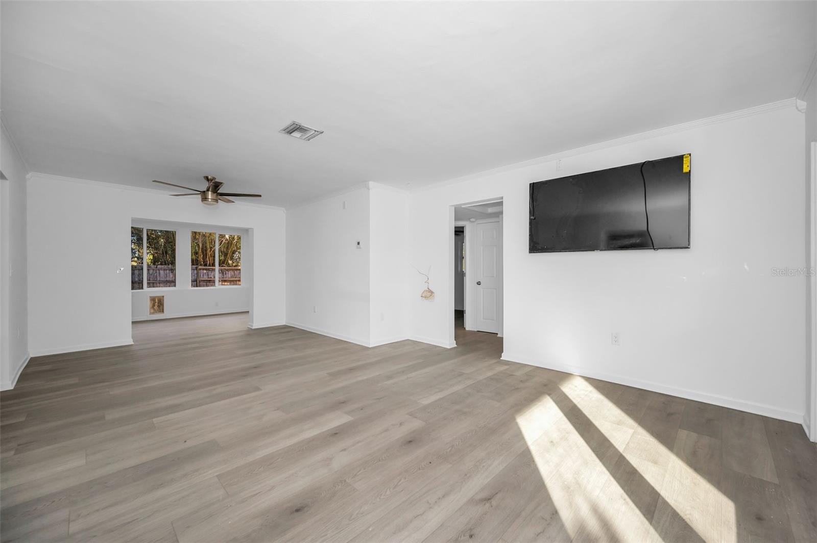 406 ORCHID LN — photo 5