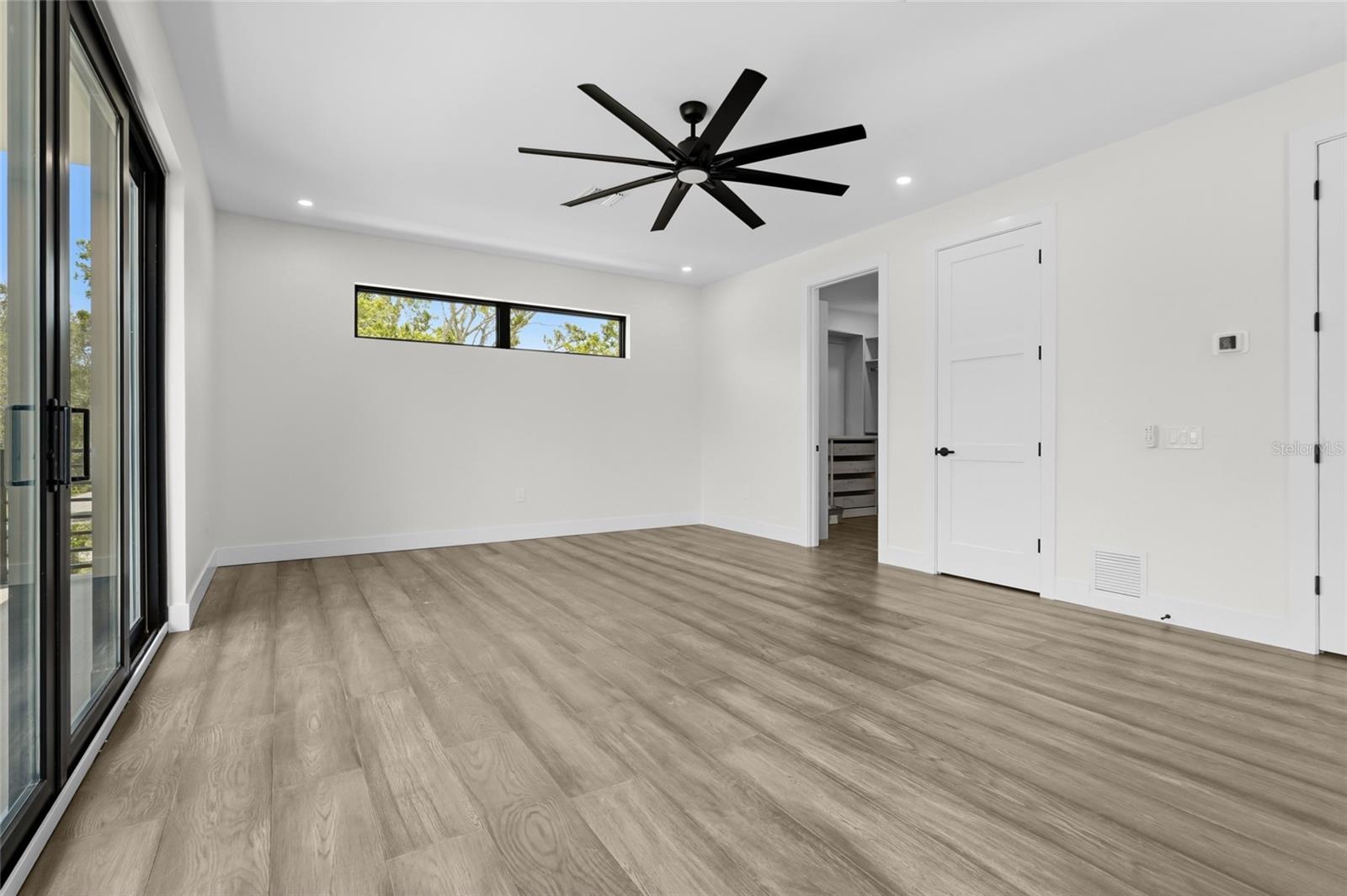 2604 SYDELLE ST — photo 53