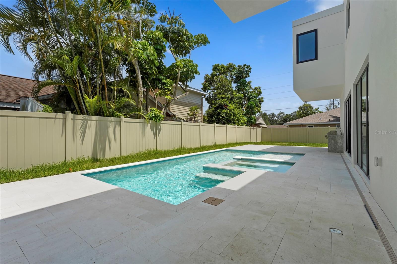 2604 SYDELLE ST — photo 79